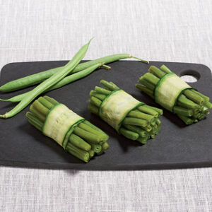 Groene boontjes met courget in bundeltje (verpakt per 12)